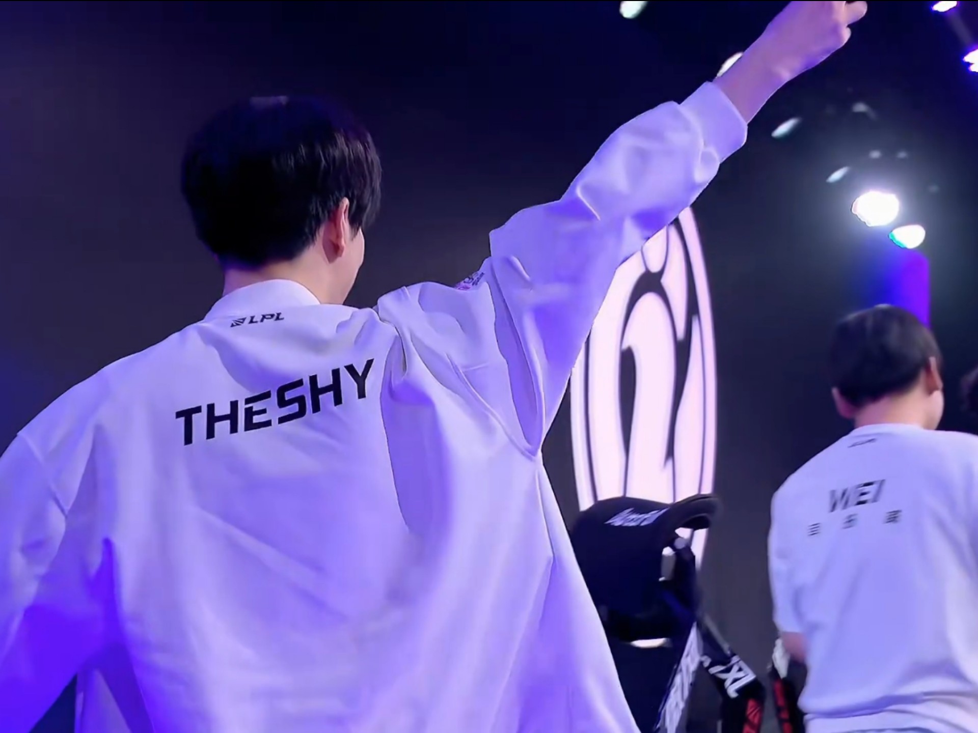 G2、Spirit和 Eternal Fire 在2024年完美世界上海 Major的EU RMR B首轮比赛中赢得了他们的首场比赛结果